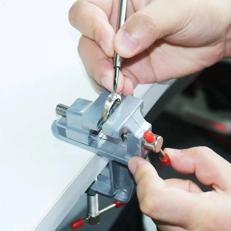 Mini Bench Vise Table Clamp Sc - Diy Electronics Workbench recension och pris